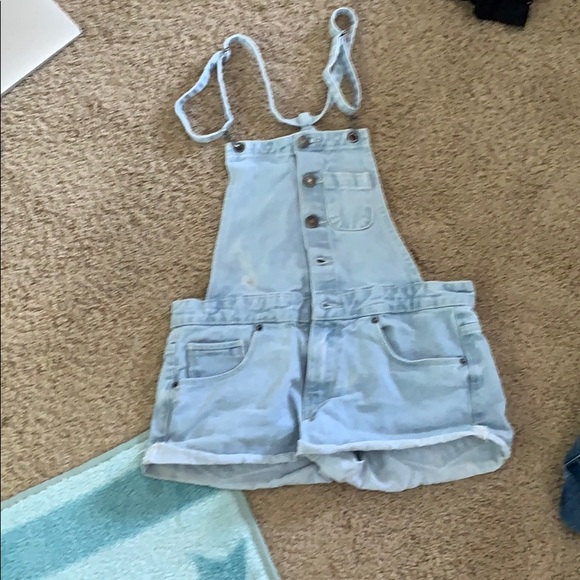 Denim overall shorts - Picture 2 of 3